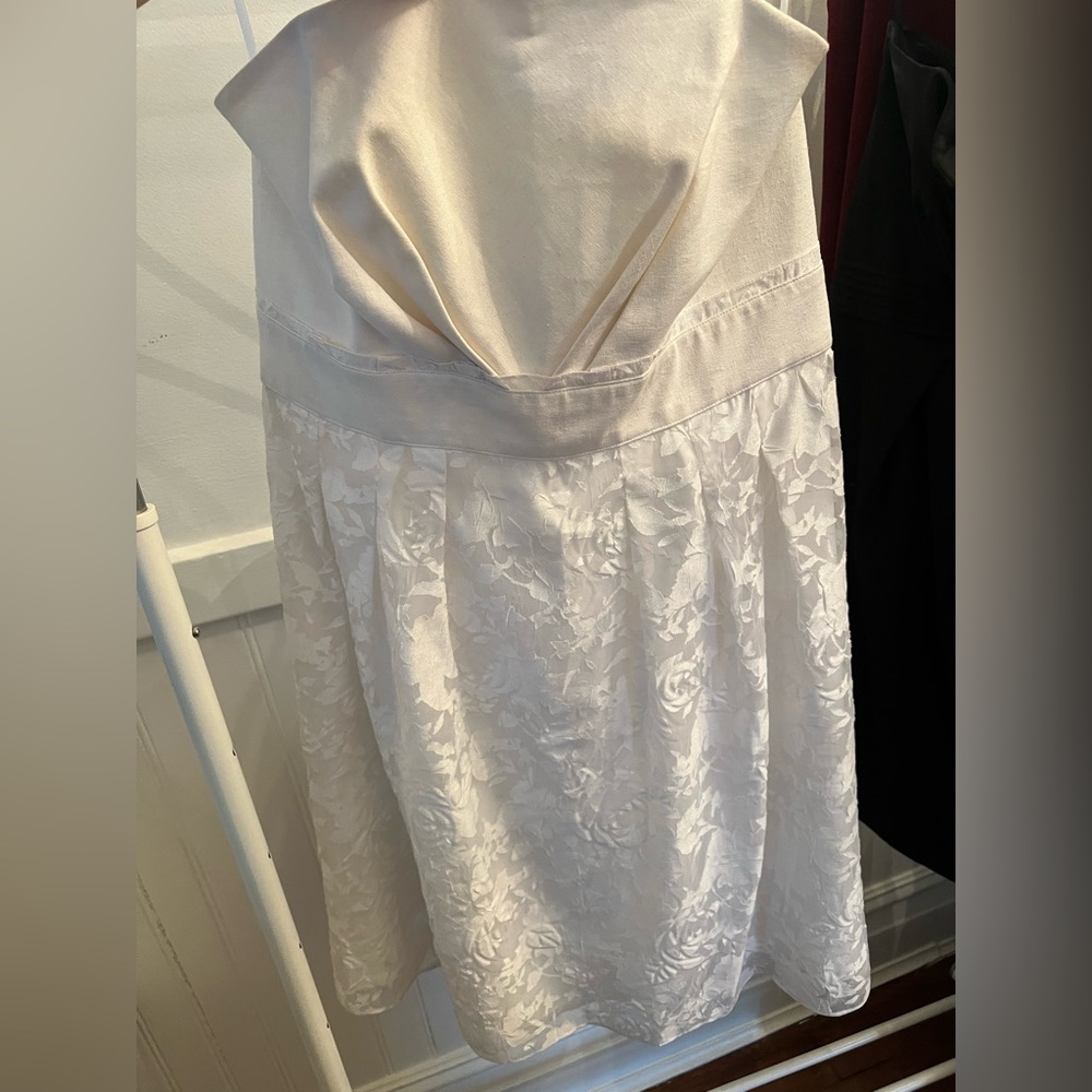 White lace dress